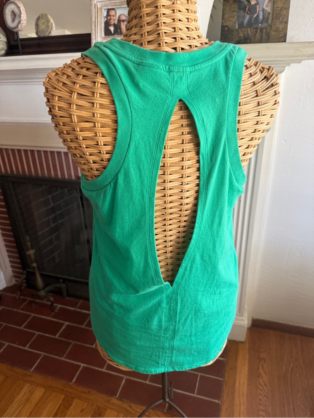 Victorias Secret PINK green open back tank top M - Picture 3 of 7